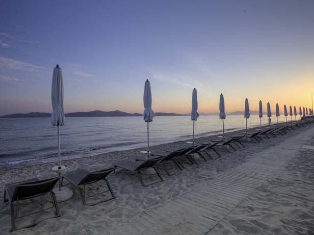 Caravia Beach Hotel - 