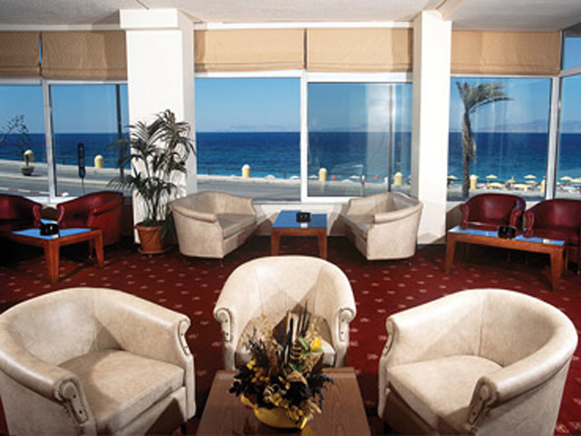 Belvedere Beach Hotel - Bar