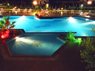 Orfeas Hotel - Swimming Pool at night