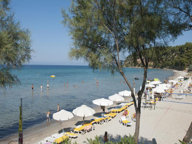 Simantro Beach Hotel - 
