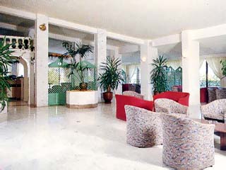 Beis Beach Hotel & Apartments - Lobby