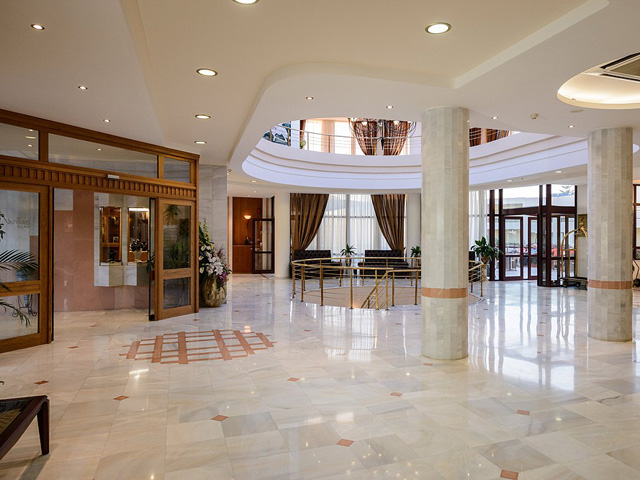Vantaris Palace Hotel - 