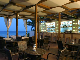 Erytha Hotel & Resort - Pool Bar Sea Velvet
