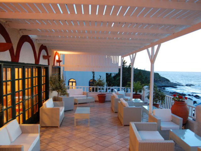 Cavos Bay Hotel - 