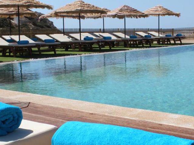 Golden Milos Beach Hotel - 