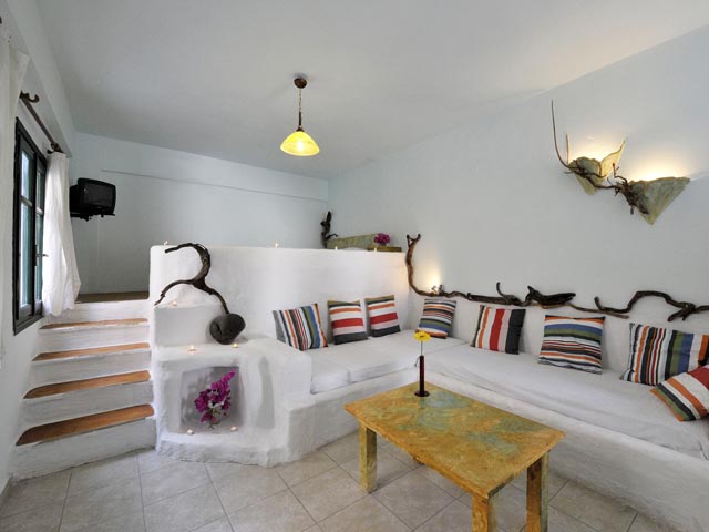 Del Mar Apartments and Suites - 
