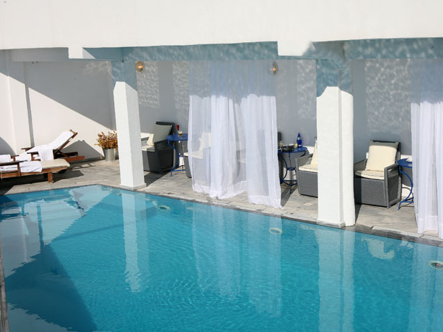Madalena Hotel - Pool Area