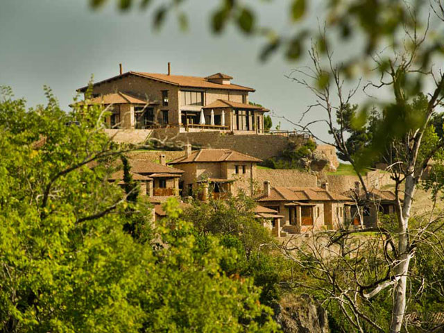 Pliadon Gi Mountain Resort & Spa - 