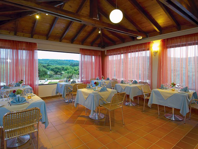 Eria Resort (Hotel for disabled persons) - Restaurant