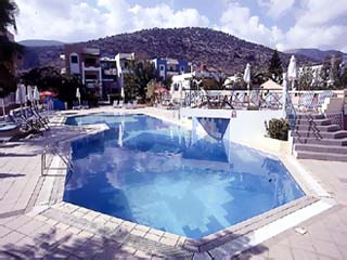 Arlekin Tango Hotel & Apartments - Swimming Pool