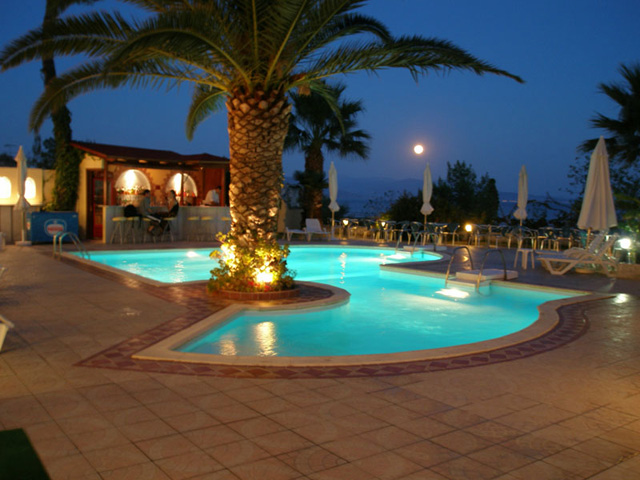 Tolon Holidays Hotel - Swimming pool