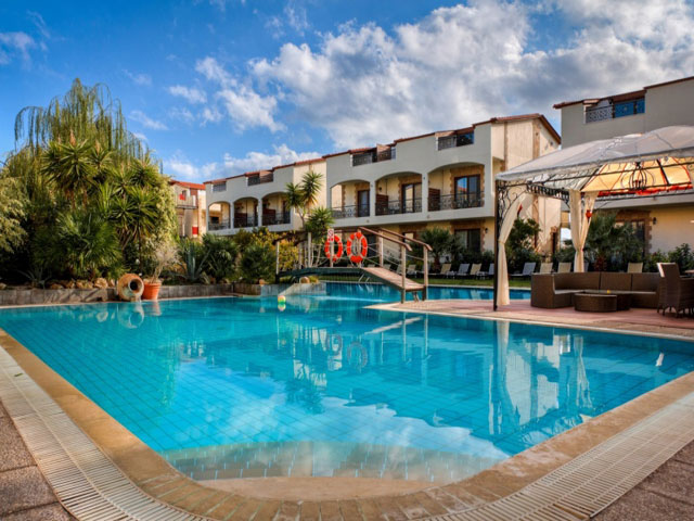 Villa Duc Hotel Apartments - 