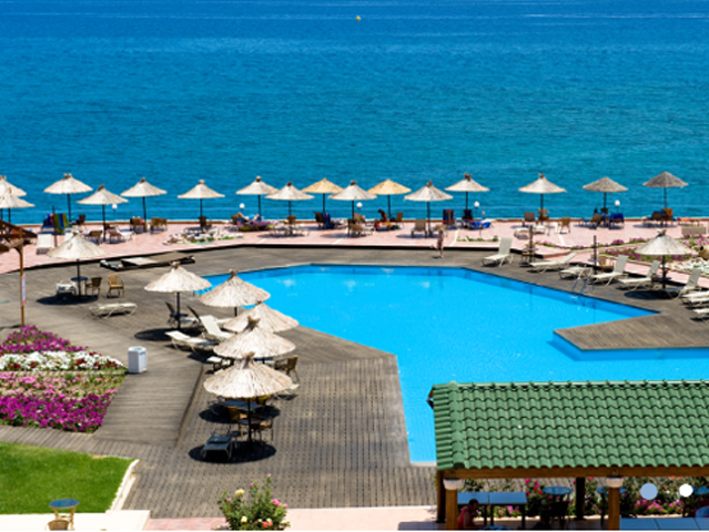 Lutania Beach Hotel - 