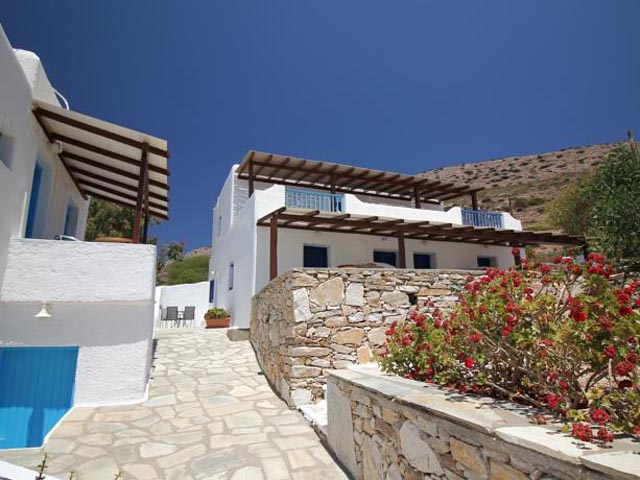 Camares Guesthouse - 
