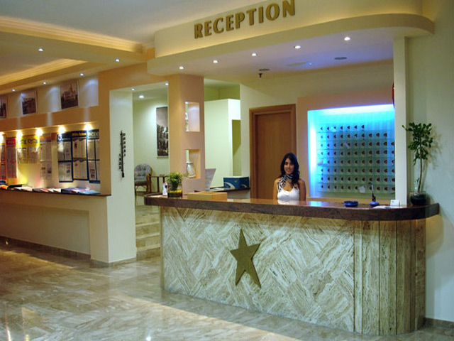 Tigakis Star Hotel - 
