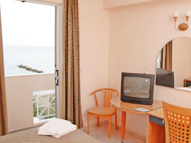 Xenos Kamara Beach Hotel - 