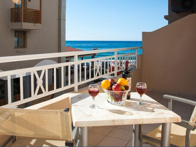 Batis Beach Hotel Apartments - 