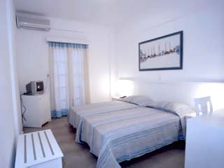 Marinero Hotel and Suites - Room