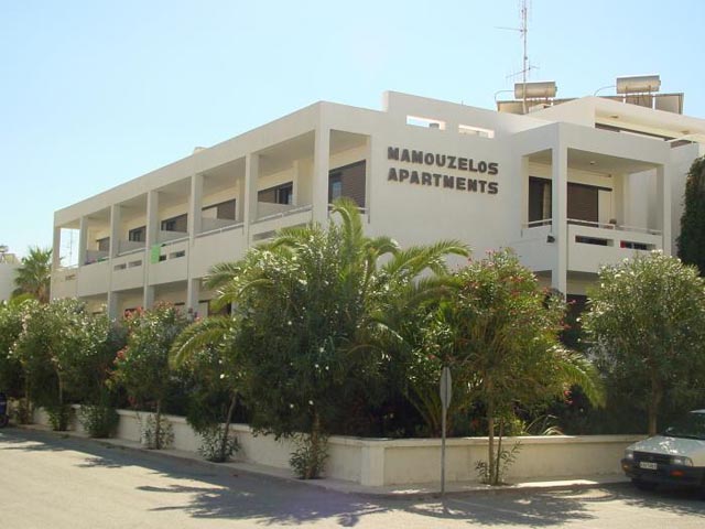 Mamouzelos Apartments & Studios - 