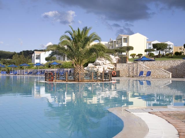 Mareblue Beach Resort - 