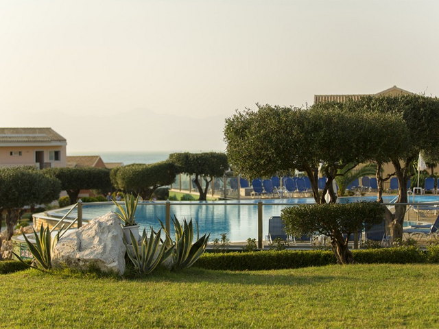 Mareblue Beach Resort - 