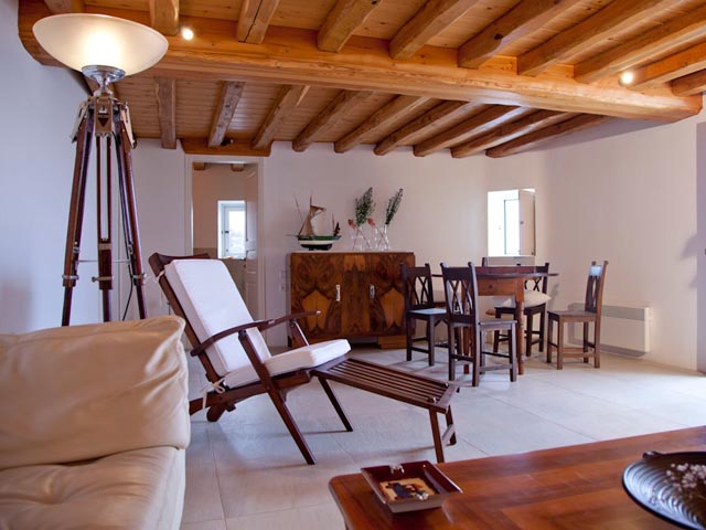 The Vasilicos Santorini (Caldera Heritage Suites) - 