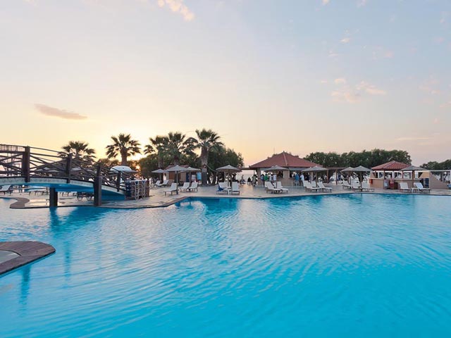 Aqua Dora Resort and Spa - 