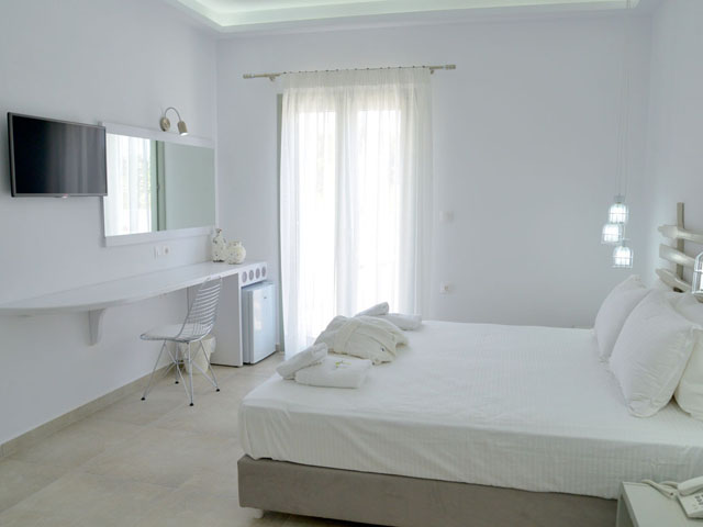 Olea Milos Bay Hotel - 