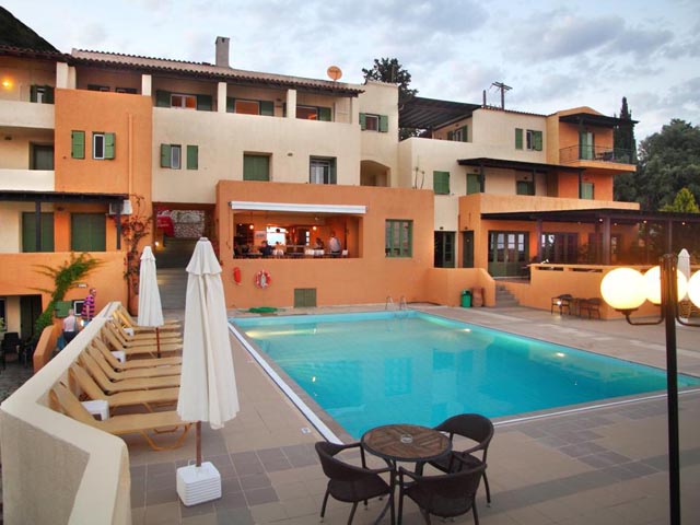 Scorpios Hotel and Apartments - 