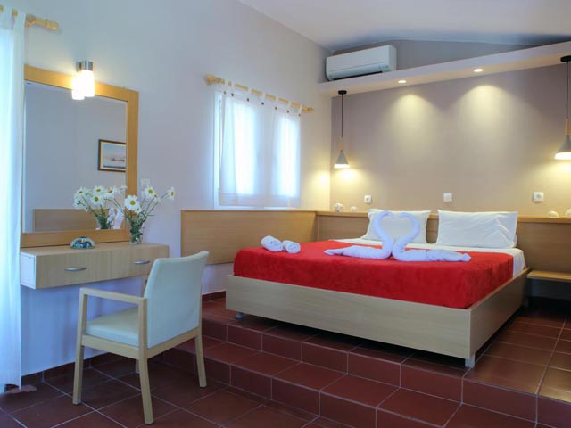 Scorpios Hotel and Apartments - 