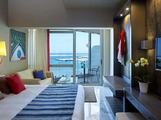 Kyma Suites Beach Hotel - 