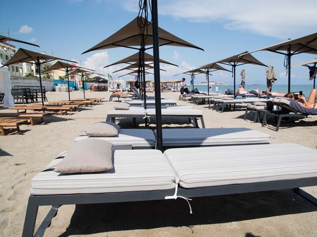 Ikones Seafront Luxury Suites - 