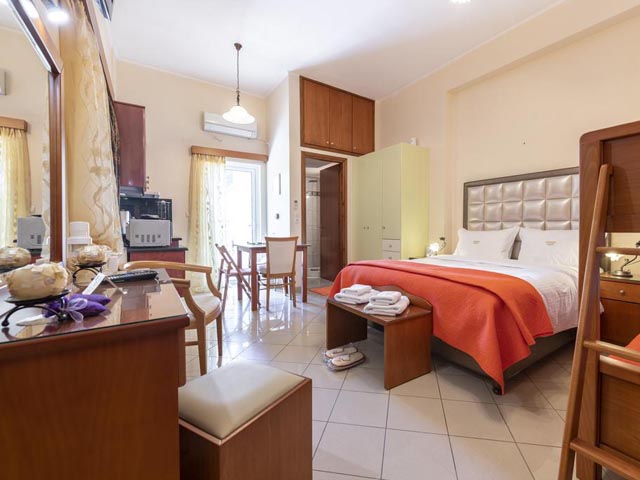 Irida Resort Suites - 