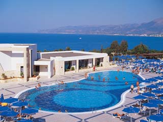 Grand Hotel Holiday Resort - Main Swimming Pool