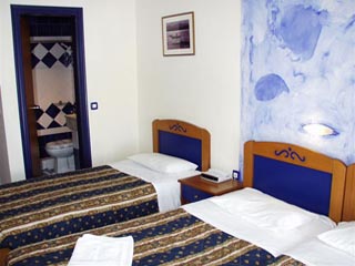 Paradise Bay Hotel - Room