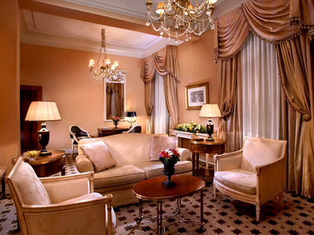 Grande Bretagne Hotel - Grande Deluxe Suite - Living Room
