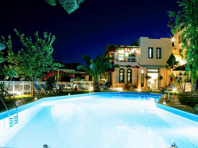 Aquarius Exclusive Hotel Apartments - 