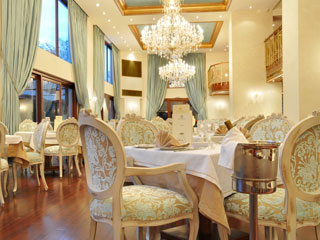 Grand Serai Hotel - Restaurant