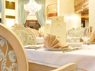Grand Serai Hotel - Restaurant
