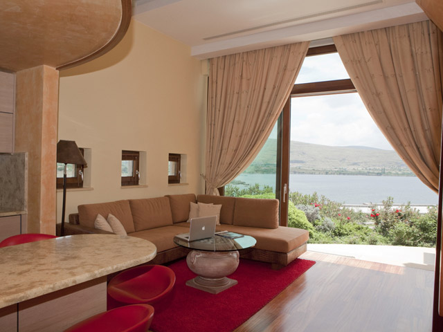 Faros Villa - Living Room