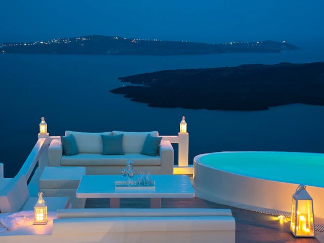 Aqua Luxury Suites - 