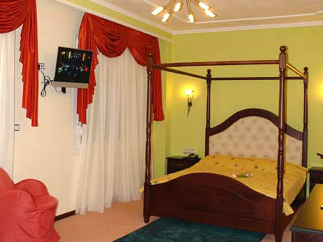 Achillion Palace Hotel - Bedroom