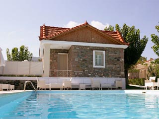 Ikies Small Elegant Houses - Swimmining Pool