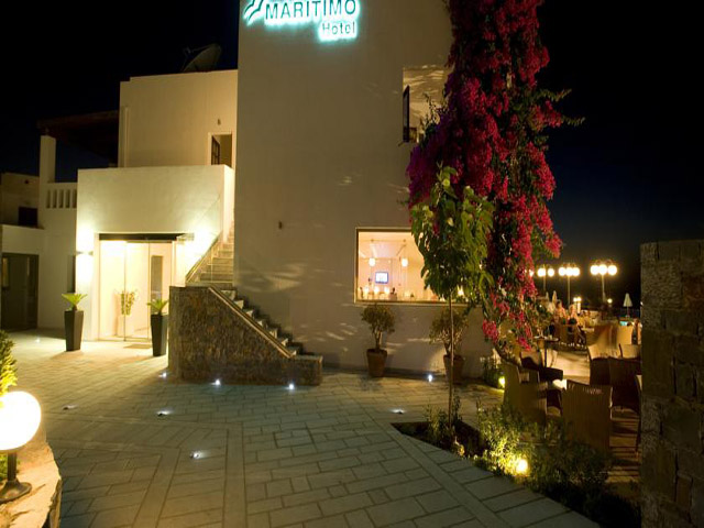 Maritimo Beach Hotel - 