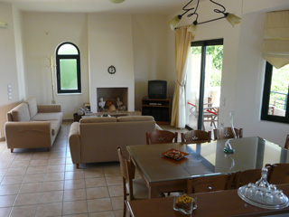 Anni Villa - Living Room