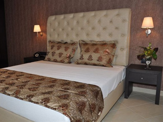 Amalias Hotel - Bedroom, Gold Suite