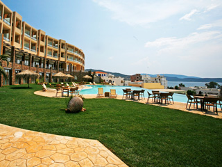 Evia Hotel & Suites - Pool