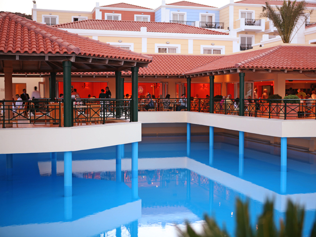 Atlantica Porto Bello Royal Hotel - Pool Restaurant