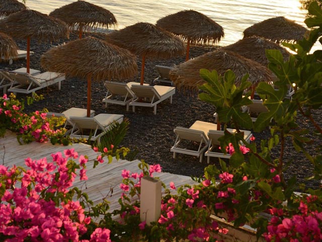 Thalassa Sea Side Resort and Suites - 