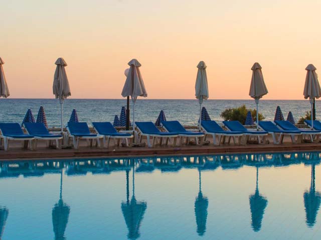 Silva Beach Hotel - 